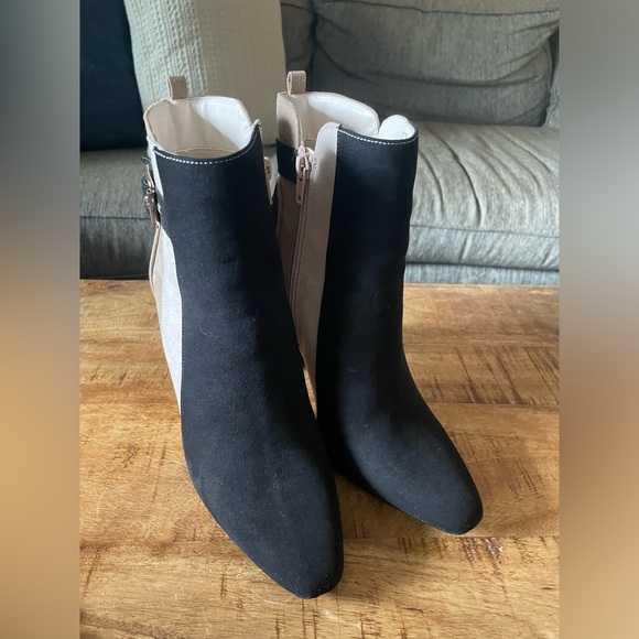 JustFab Linette Boots Size 7.5 - Picture 2 of 4